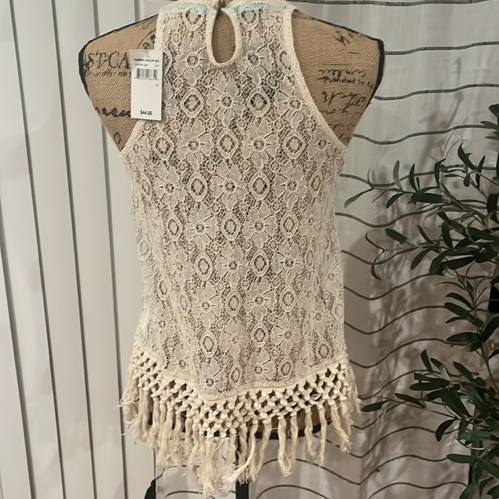 Boho cream black accent Taylor & Sage sleeveless top with “tassels” on bottom - Picture 6 of 8